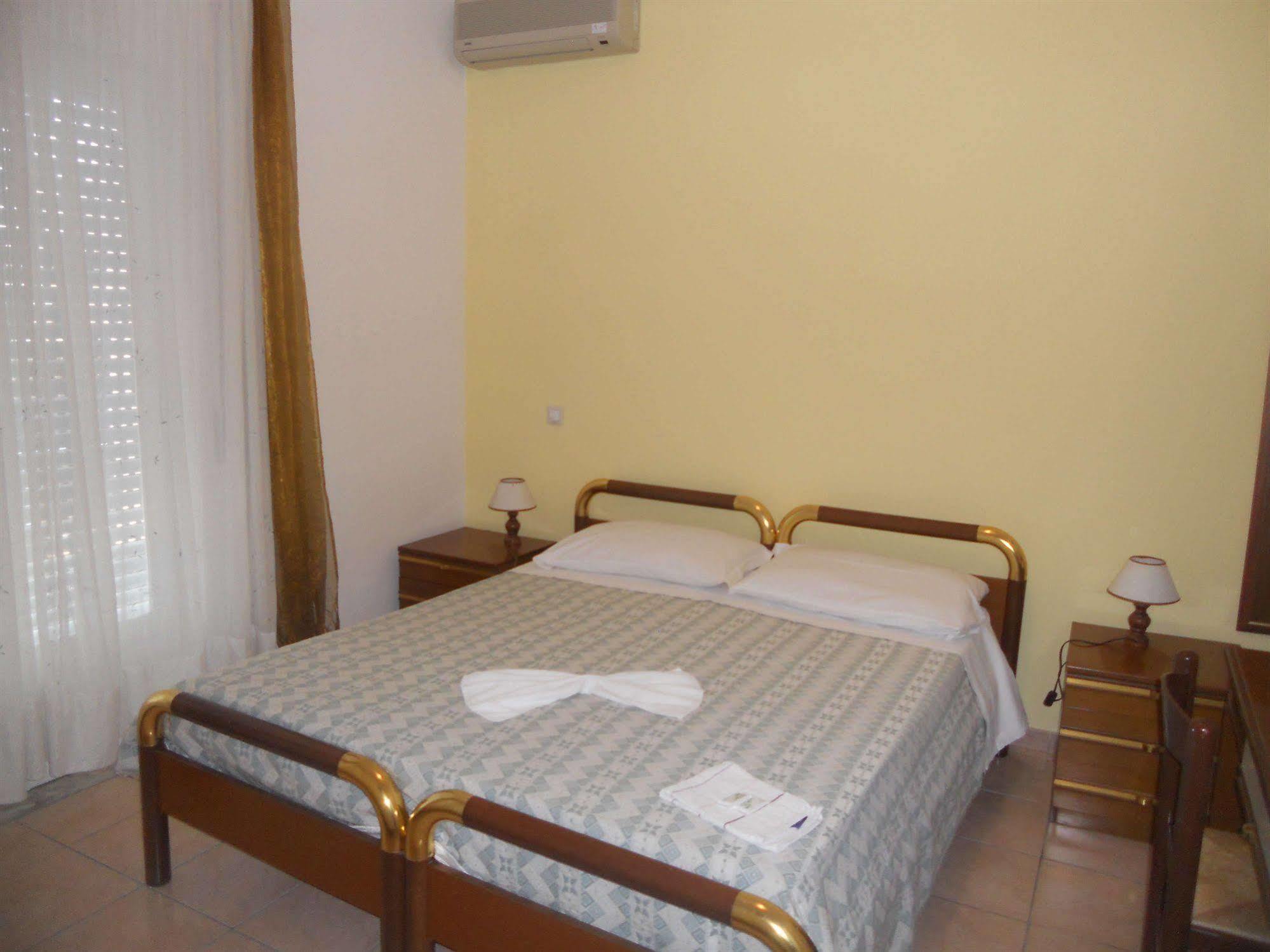 Hotel Umberto Ricadi Exterior photo